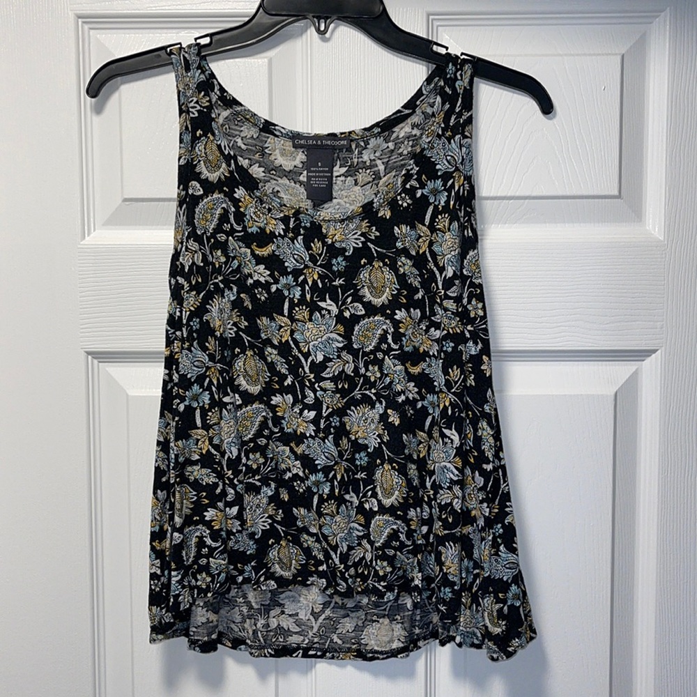 ✨5/$12 Tank Top